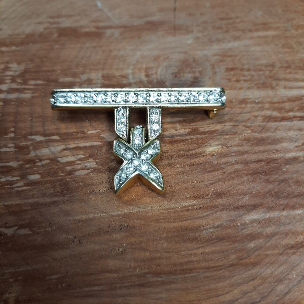 Vintage Gold Tone with Clear Rhines Stones Tie Pin or Brooch
